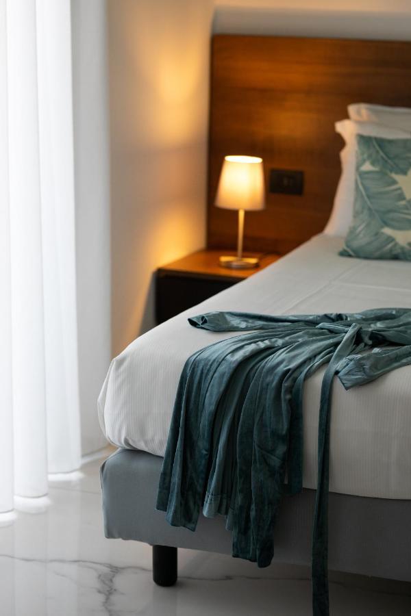Palazzo Sovrana Serviced Luxury Apartments Palermo Eksteriør billede
