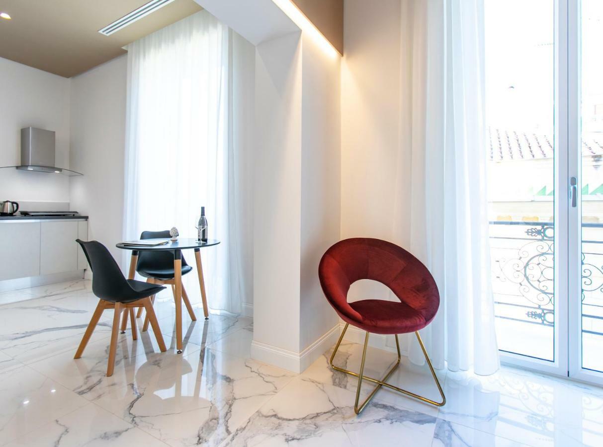 Palazzo Sovrana Serviced Luxury Apartments Palermo Eksteriør billede